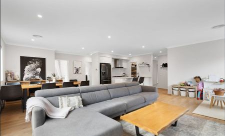 Perfect Family Home !!! - Photo 3