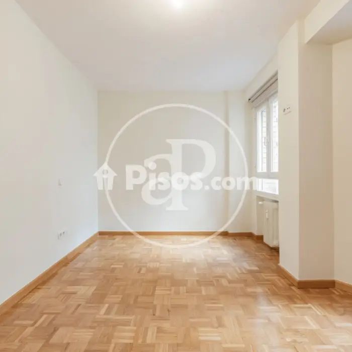 Apartamento en alquiler en Prosperidad - Photo 1