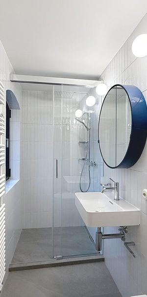 Beaucoup de charme pour cet appartement neuf de 60 m2 environ, en triplex sur cour. - Photo 1