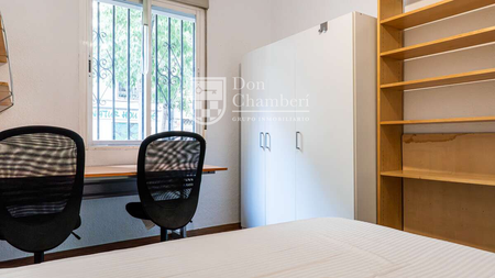Exclusive Opportunity in Chamberí – Bright Ground Floor Apartment, Calle Andrés Mellado - Photo 5
