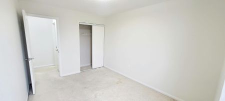 For Lease - 2482 William Jackson Drive, Pickering, Ontario - Photo 2
