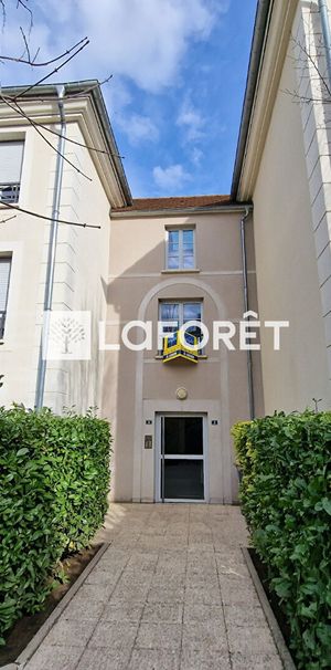 Apartment - Photo 1