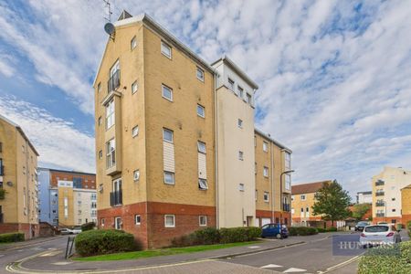 1 bedroom Flat To Let - Photo 5