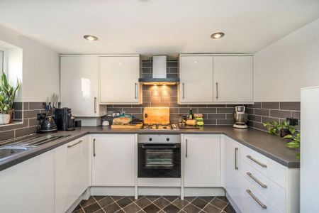 2 bedroom flat to rent - Photo 5