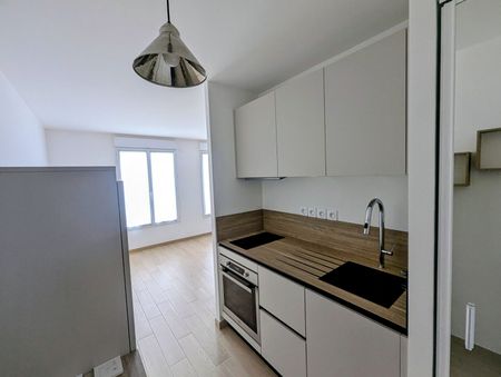 Location Appartement 1 pièce 26m² - Photo 2