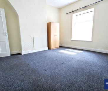 2 bedroom House To Let Total Size: 763 SQ FT - Photo 5