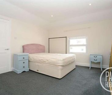 London Road South, Kirkley, NR33 - Photo 3