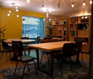 Studio Silver - Photo 5