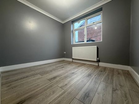 2 Bed Flat, Fulbourne Road, E17 - Photo 2