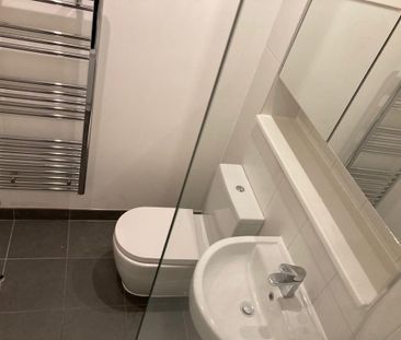 Studio Flat, Roman Road, E2 - Photo 4