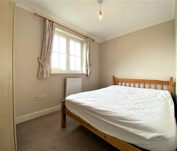 Hubbards Close, Hillingdon, UB8 - Photo 3