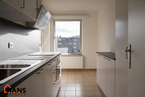 Recent gerenoveerd appartement op de 2de verdieping. - Photo 1