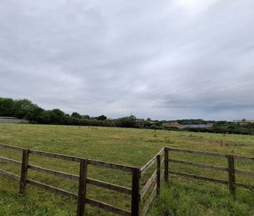 Farm End, Hemel Hempstead - Photo 2