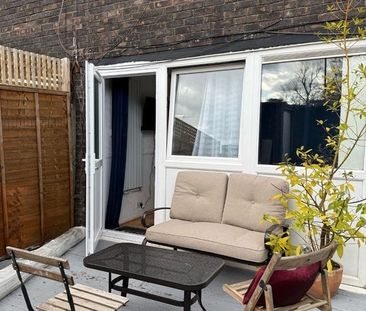 Studio Flat, Arabella Drive, SW15 - Photo 6