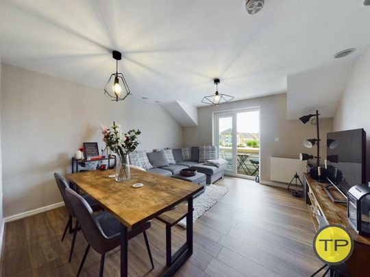 2 bedroom flat to rent - Photo 1