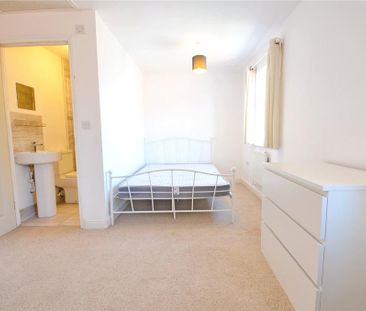5 bedroom terraced house to rent - Photo 5