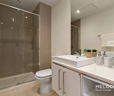 UNFURNISHED WITH WHITEGOODS ONE-BED PLUS STUDY - Photo 5