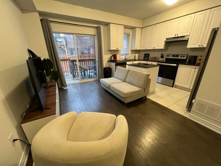 For Lease - 3969 Leonardo Street, Burlington, Ontario - Photo 2