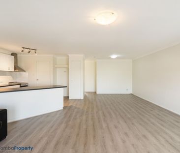 Renovated townhouse City Living - Photo 2