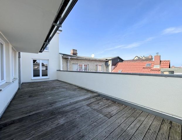 Große 4-Zimmer-Wohnung mit riesigen Balkon !!! - Foto 1