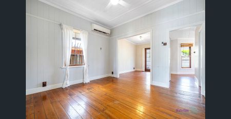 Break Lease - Cute Queenslander cottage in Beautiful Paddington - Available 6/11/26 - Photo 3