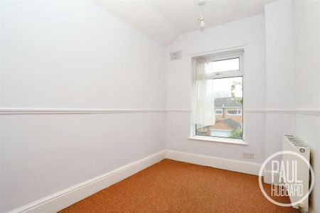 3 bedroom terraced house to rent - Photo 2