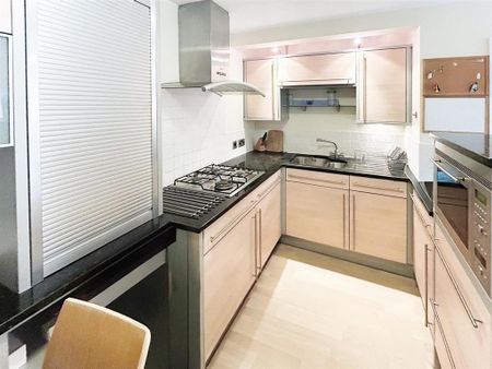 1 bedroom flat to rent - Photo 4