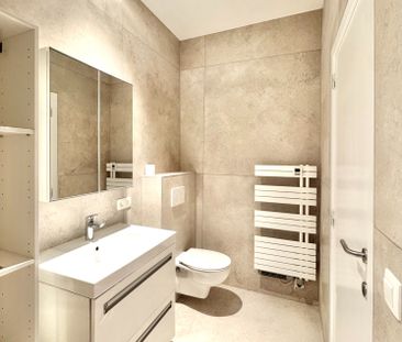 GELIJKVLOERS APPARTEMENT| 2 KAMERS | 1 PARKEERPLAATS | TERRAS - Photo 6