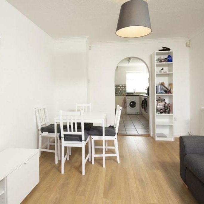 4 bedroom house to rent - Photo 1