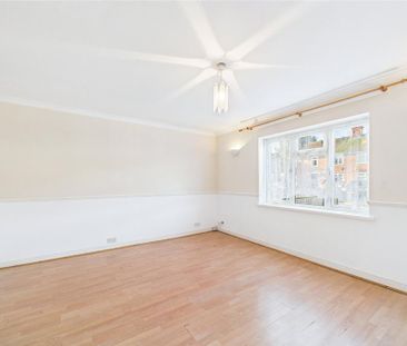 2 bedroom semi-detached house to rent - Photo 2