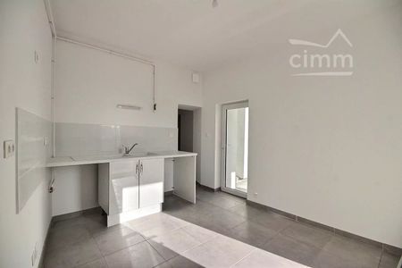 APPARTEMENT F5 avec terrasse et garage LE TEIL - Photo 3