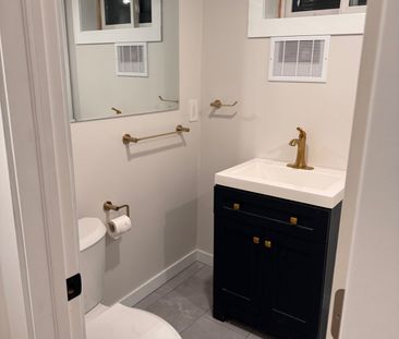 For Lease - 89 College Street Unit# Unit C, Belleville, Ontario - Photo 4