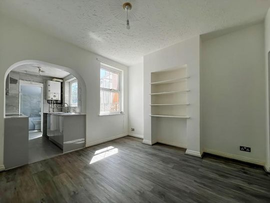 3 bedroom terraced house to rent - Photo 1