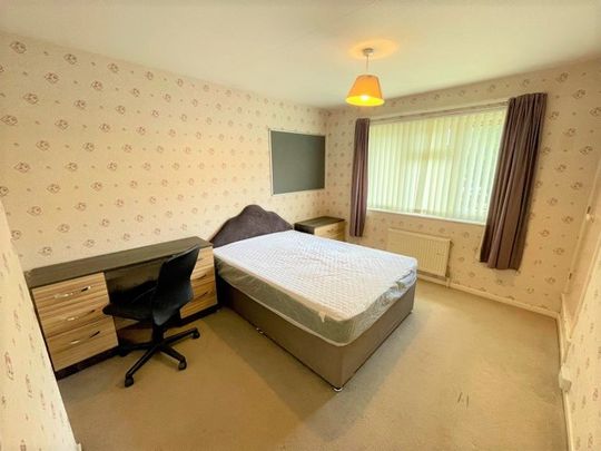 70 Unett Street, - Photo 1