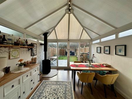 3 bedroom townhouse to rent - Photo 5