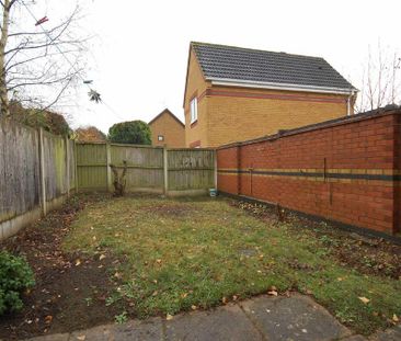 2 bedroom semi-detached house to rent - Photo 6