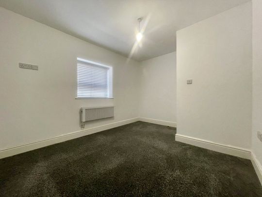 New Road, Basingstoke, Hampshire, RG21 - Photo 1