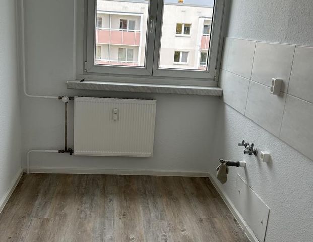 Rent now – pay less!!! 3-room apartment with balcony! - Foto 1