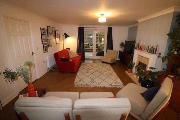 Appleton Court, North Cave, Brough - Photo 1