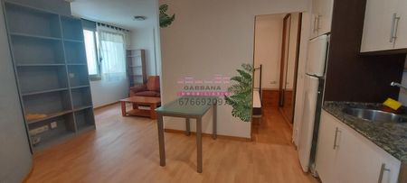 Apartamento de alquiler en Praza de Portugal, Centro - Areal - Photo 2