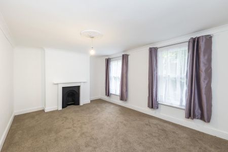 5 bedroom terraced house to rent - Photo 3