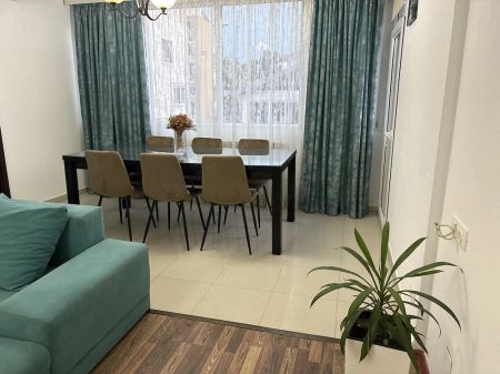 Proprietar,inchiriez apartament cu 3 camere,et.1 - Photo 2