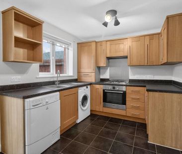 3 bedroom end of terrace house to rent - Photo 5