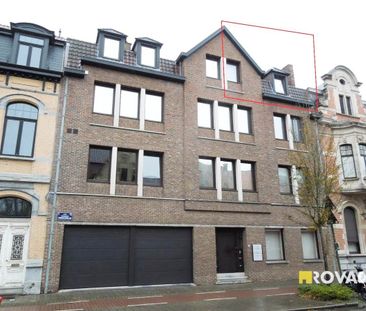 Vernieuwd appartement met 2 slaapkamers! - Photo 2