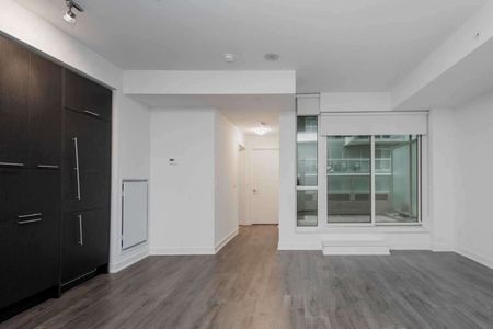 For Lease - 30 Nelson Street Unit# 304, Toronto, Ontario - Photo 2