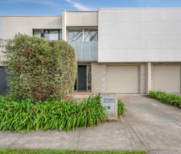 8 Kaikoura Avenue, Hawthorn East VIC 3123 - House For Rent | Domain - Photo 1