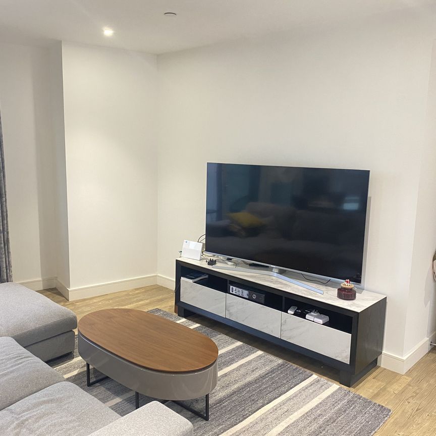 Gladwin Tower, SW8, London - Photo 1