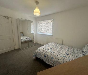 4 bedroom house of multiple occupation to rent - Photo 4