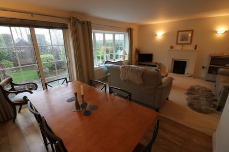 Mere Way, Swanland, East Yorkshire - Photo 3