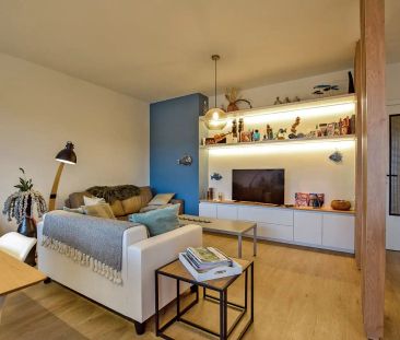 Gerenoveerd en gemeubeld 2-slaapkamerappartement gelegen in de wink... - Foto 2